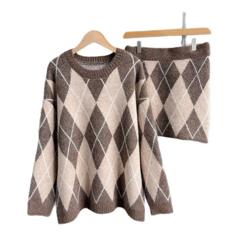 Color blocking diamond grid sweater set for women