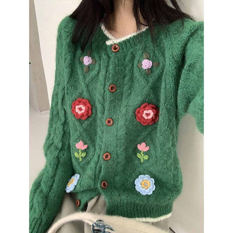 Loose round neck long sleeved sweater