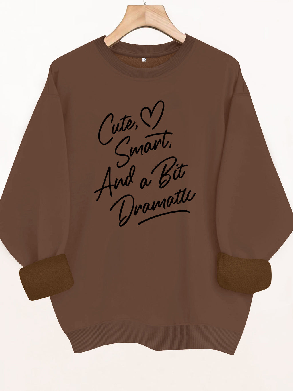Smart and dramatic printed hoodie