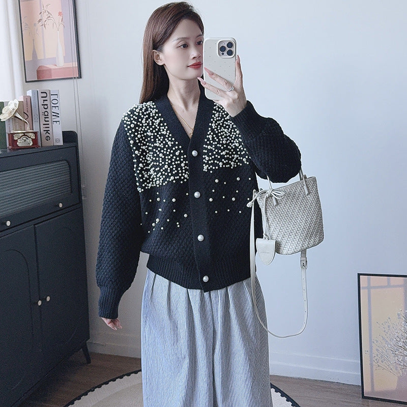 V-neck long sleeved sweater