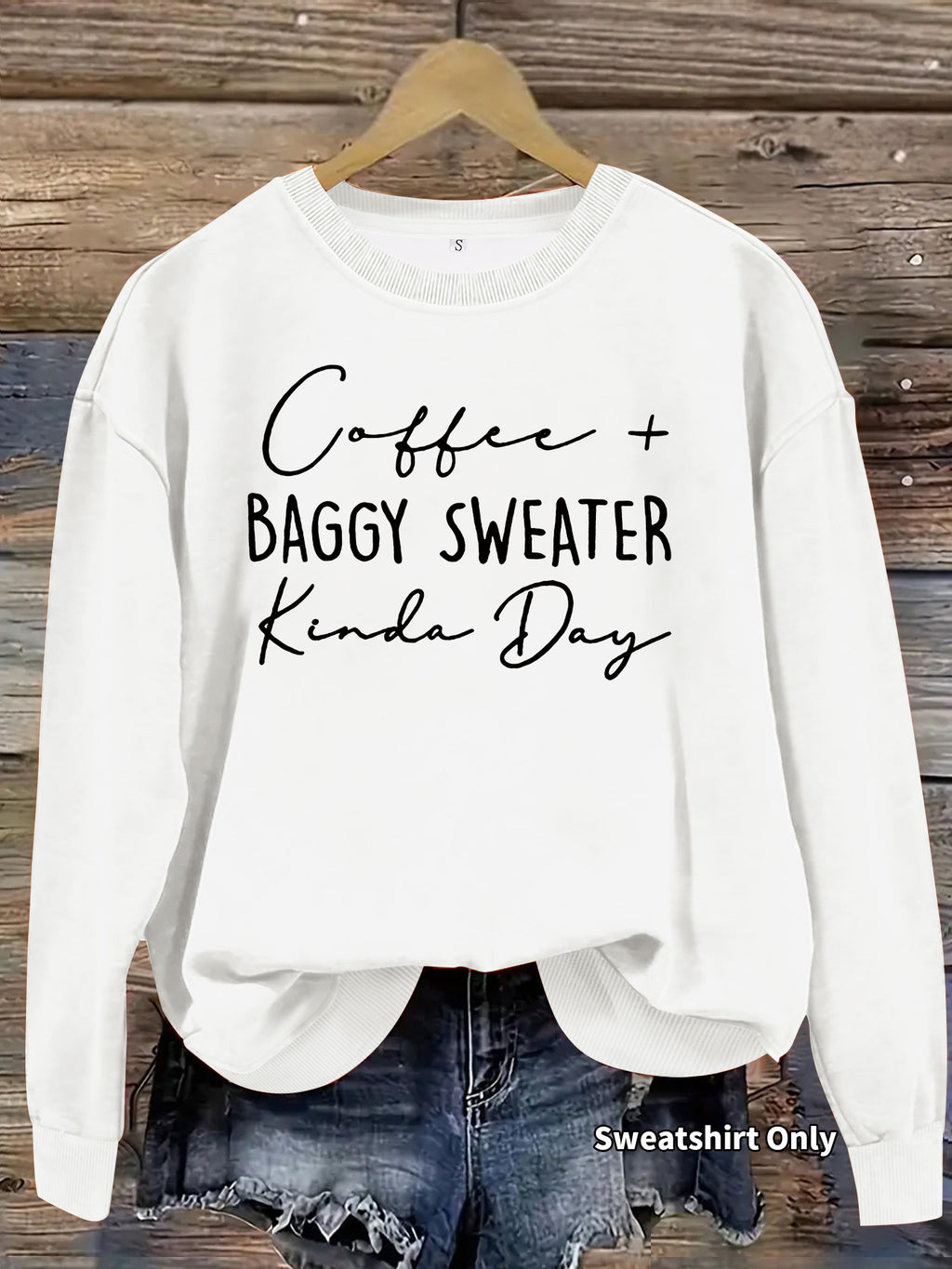 Letter printed round neck long sleeved sweatshirt