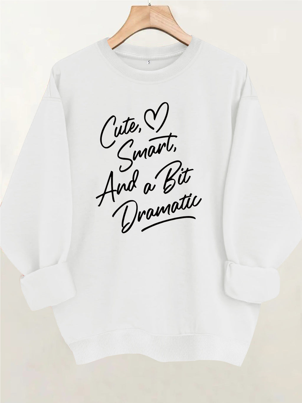 Smart and dramatic printed hoodie