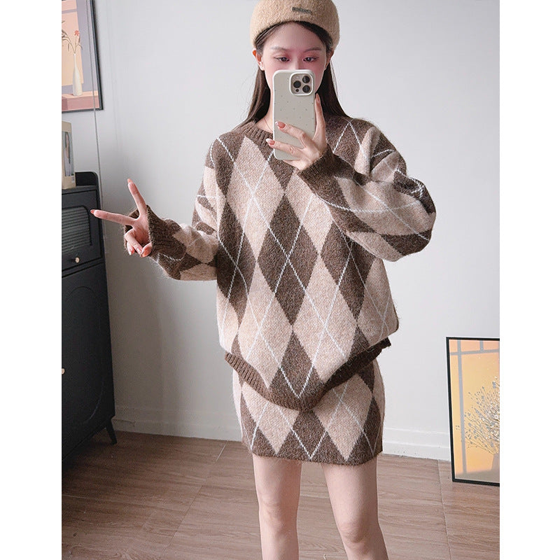 Color blocking diamond grid sweater set for women
