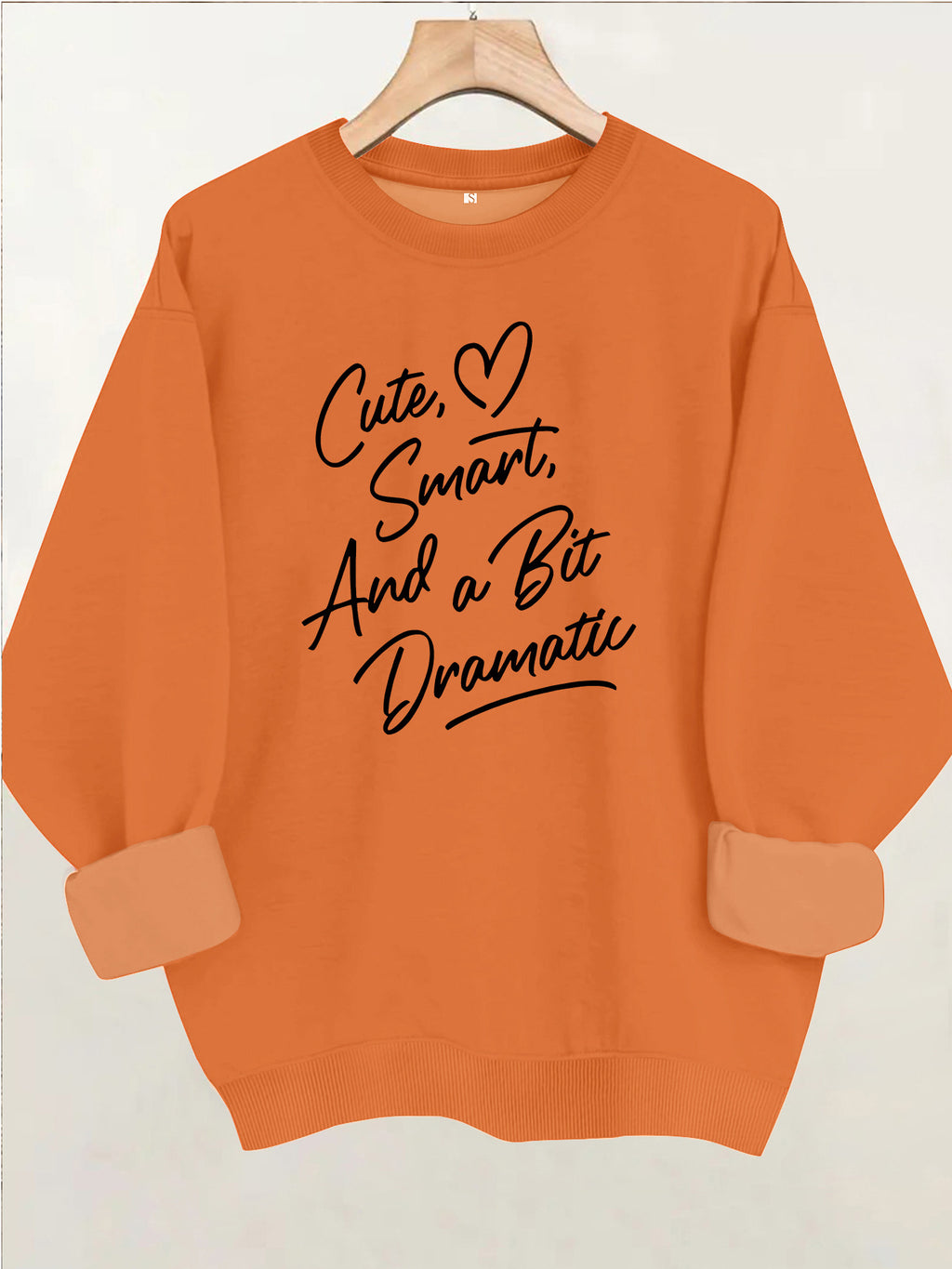 Smart and dramatic printed hoodie