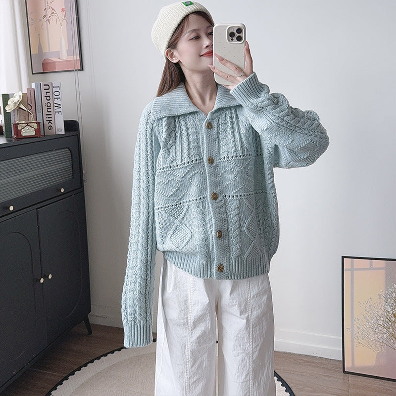 Collar long sleeved sweater