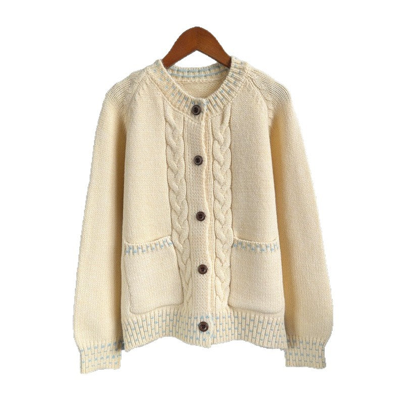 Round neck single breasted sweater