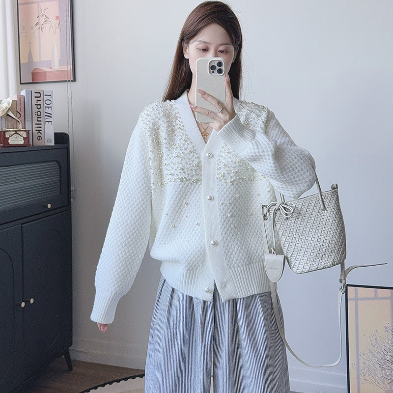 V-neck long sleeved sweater