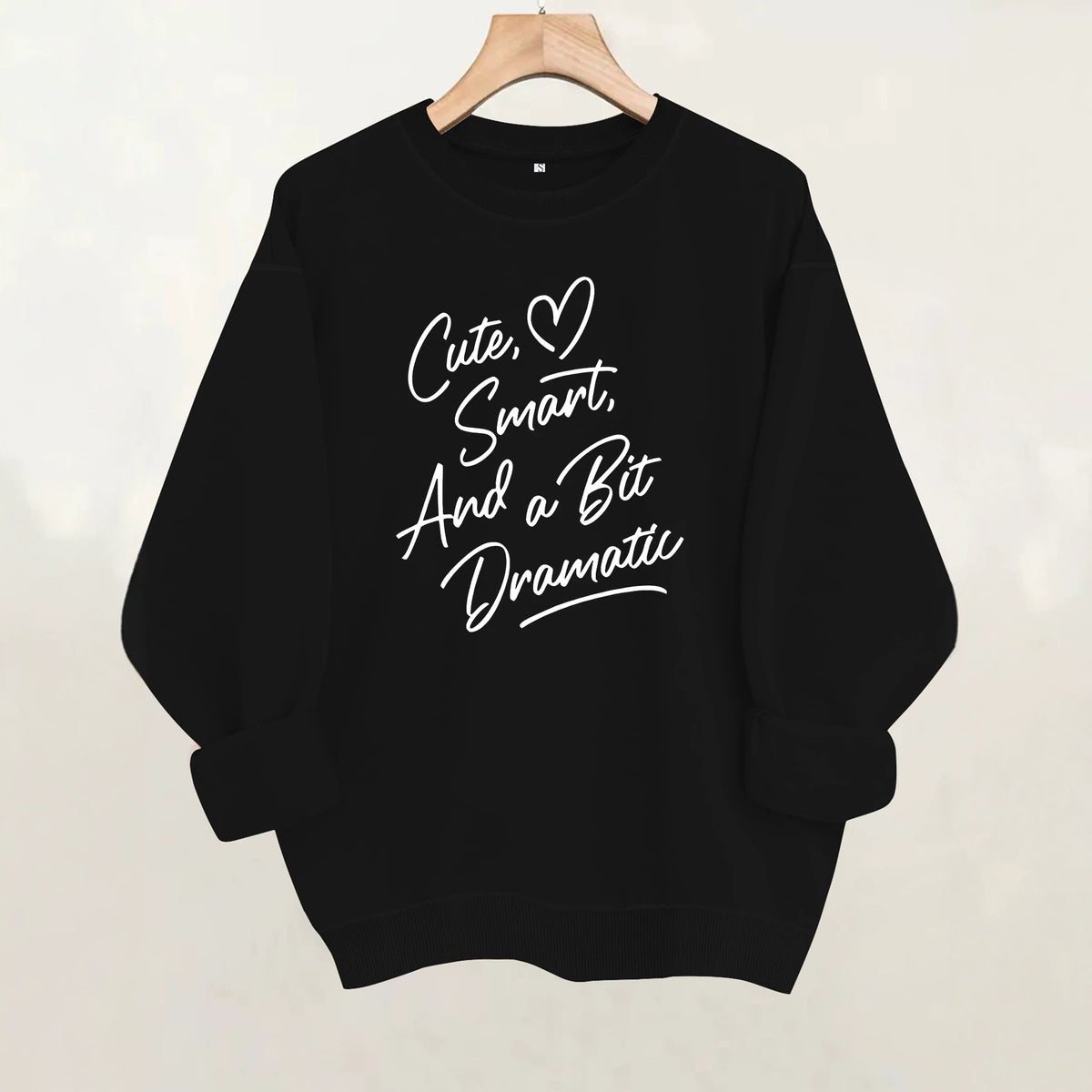 Smart and dramatic printed hoodie