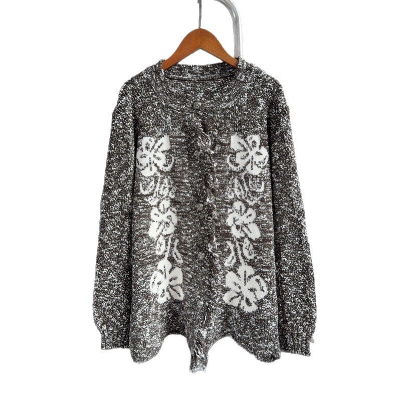 Flower round neck long sleeved sweater